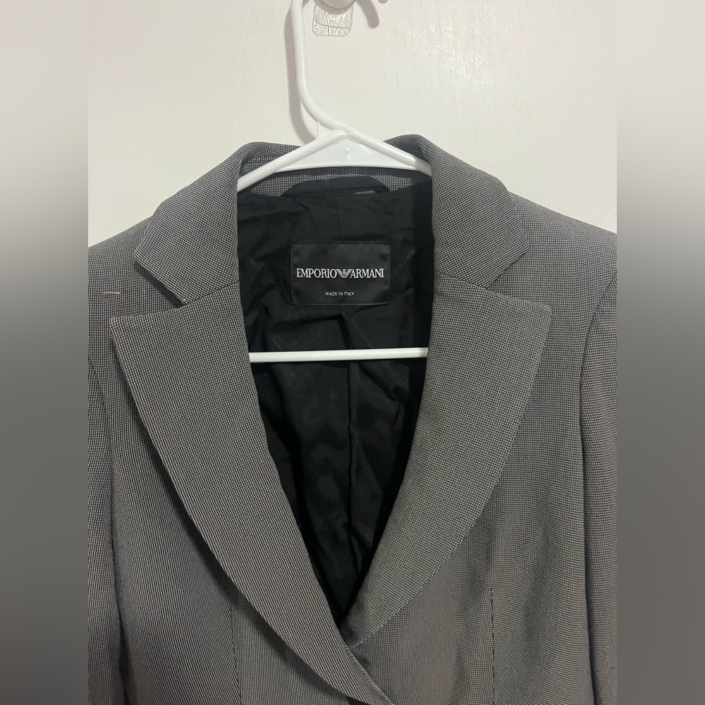 Emporio Armani Women's Size Small Italian 36 Gray Blazer Jacket Padded Shoulders - Picture 3 of 6